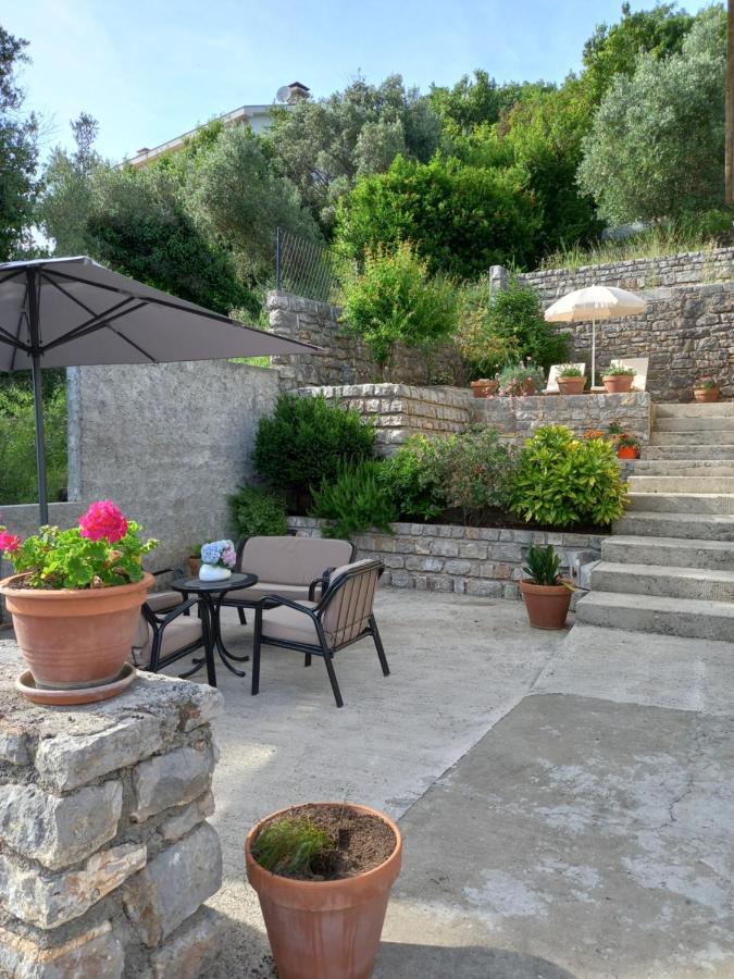 House Hill Star Kumbor Villa Exterior photo